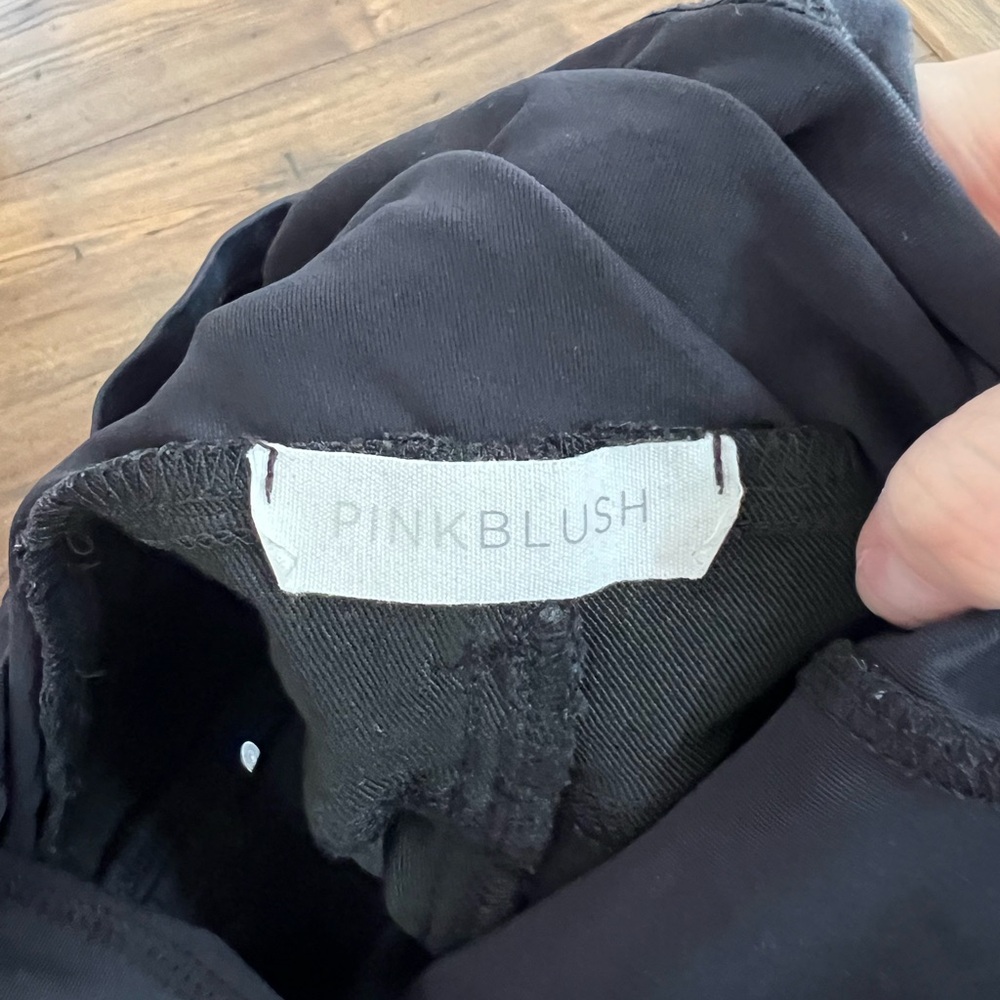 ✨Pink Blush Maternity Jean Shorts Size S - Picture 4 of 4